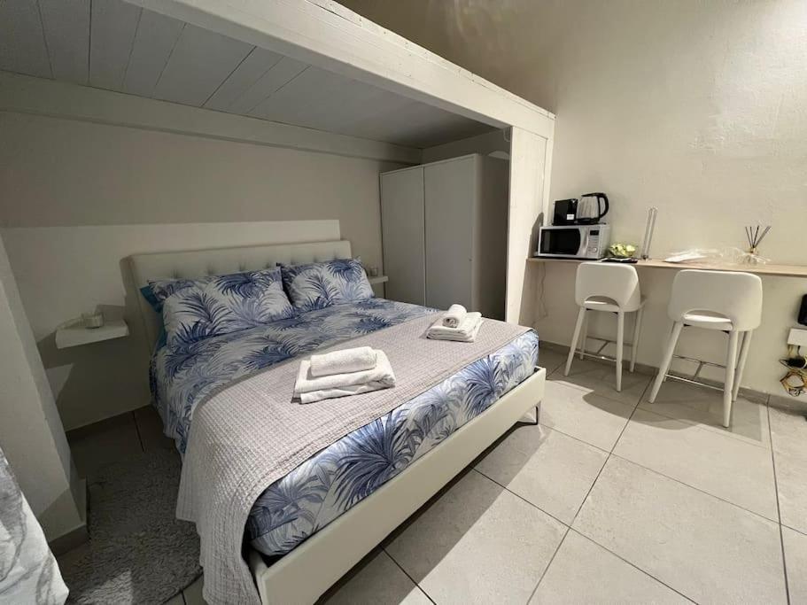 Tiny & Cosy Studio Flat In Côme Esterno foto
